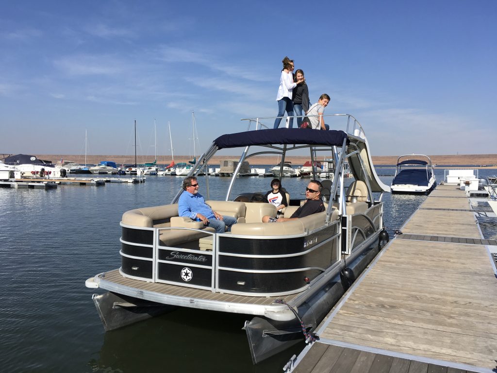 Colorado XT Pontoon Boat – Full Day Rental (8Hrs) – Buckhorn Ridge